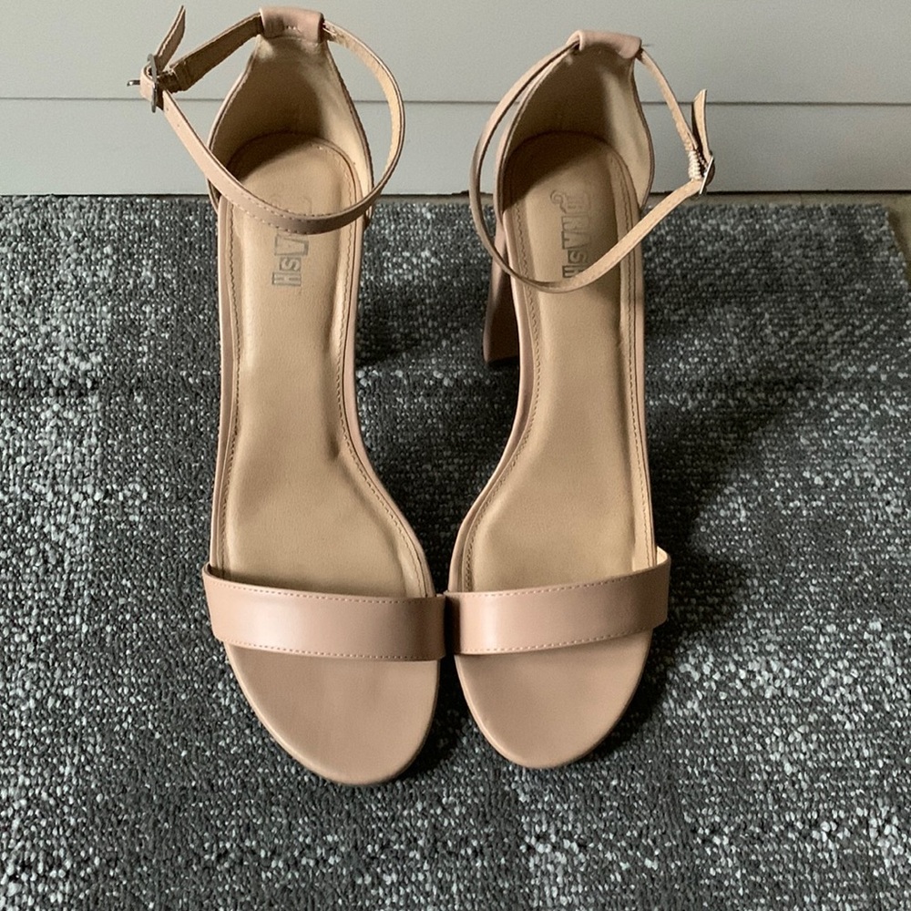 BRASH HOUSTON BLOCK HEEL SANDALS